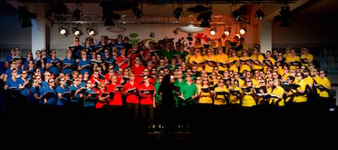 Unicante mit Sonnenbrillen beim Konzert 2015